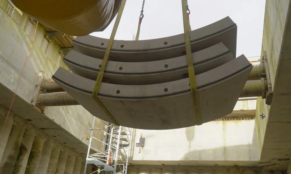 Concrete tunnel segments